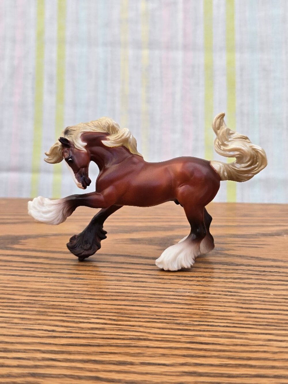 Breyer Stablemates 6051 Mini Solar - Silver Bay Gypsy Vanner/Brishen 70th Anniv